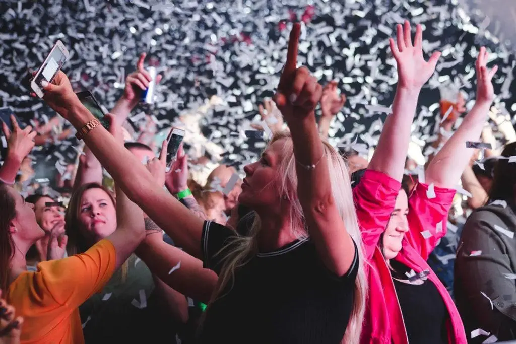 confetti-clubs