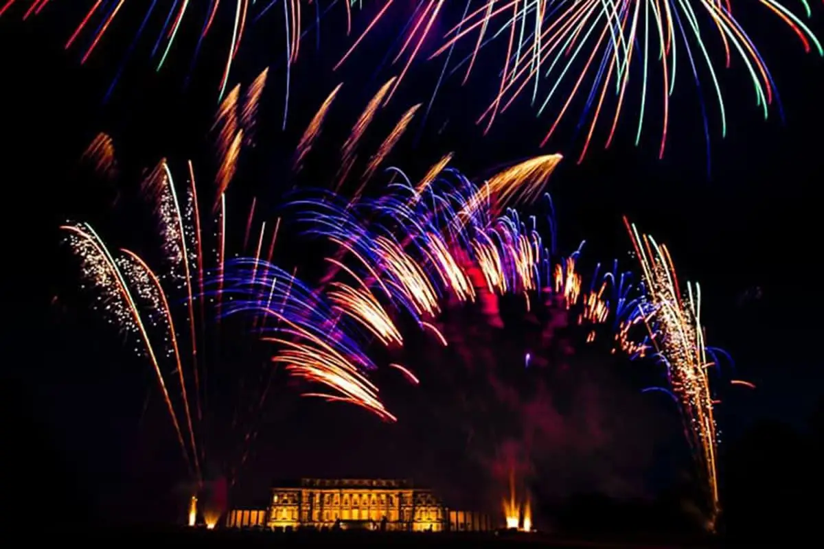 wedding-fireworks-110-min